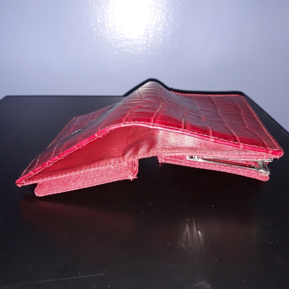 Reptile Print Wallet - Picture 2 of 7